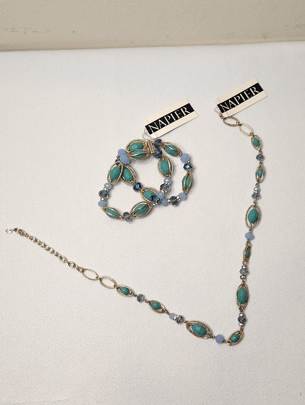 Napier Necklace & Bracelet Set Gold Tone Oval Chain Links Sea Green Blue Beads - Picture 7 of 16
